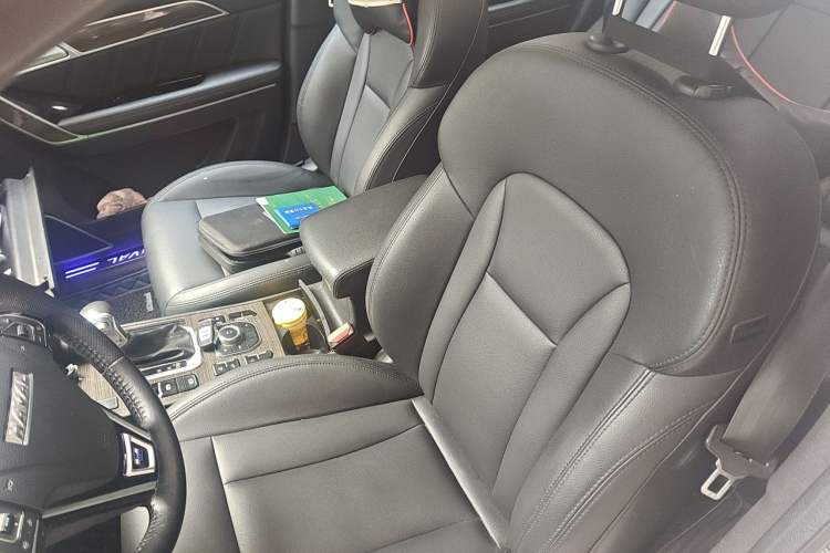 Used Haval H6 Coupe 2016 Blue Label 1.5T Automatic Two-Wheel Drive Elite Model Left Front Seat