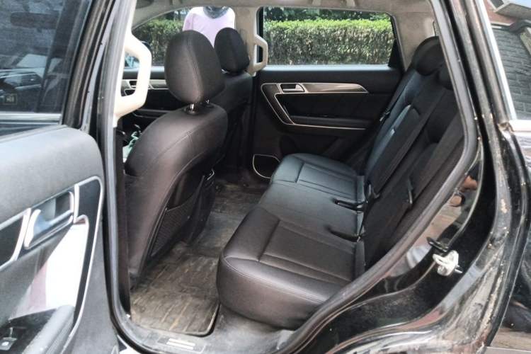 Used Haval H6 Coupe 2016 Blue Label 1.5T Manual Two-Wheel Drive Urban Model Left Rear Seat