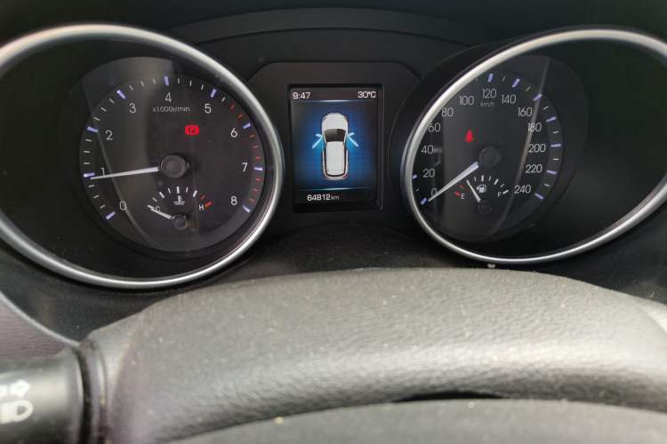 Used Haval H6 Coupe 2016 Blue Label 1.5T Manual Two-Wheel Drive Urban Model Odometer Close Up