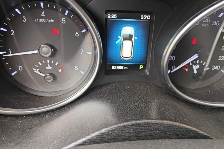 Used Haval H6 Coupe 2016 Blue Label 1.5T Automatic Two-Wheel Drive Urban Model Odometer Close Up
