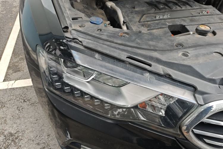 Used Haval H6 Coupe 2016 Blue Label 1.5T Automatic Two-Wheel Drive Elite Model Right Front Headlight
