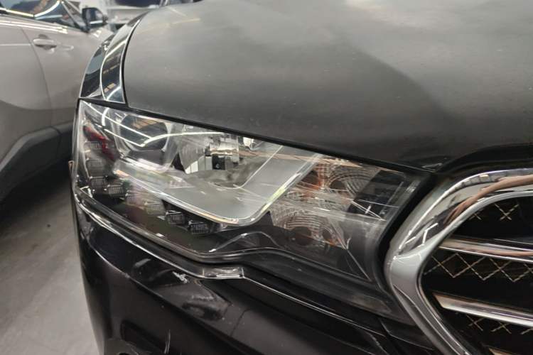 Used Haval H6 Coupe 2016 Blue Label 1.5T Automatic Two-Wheel Drive Elite Model Right Front Headlight