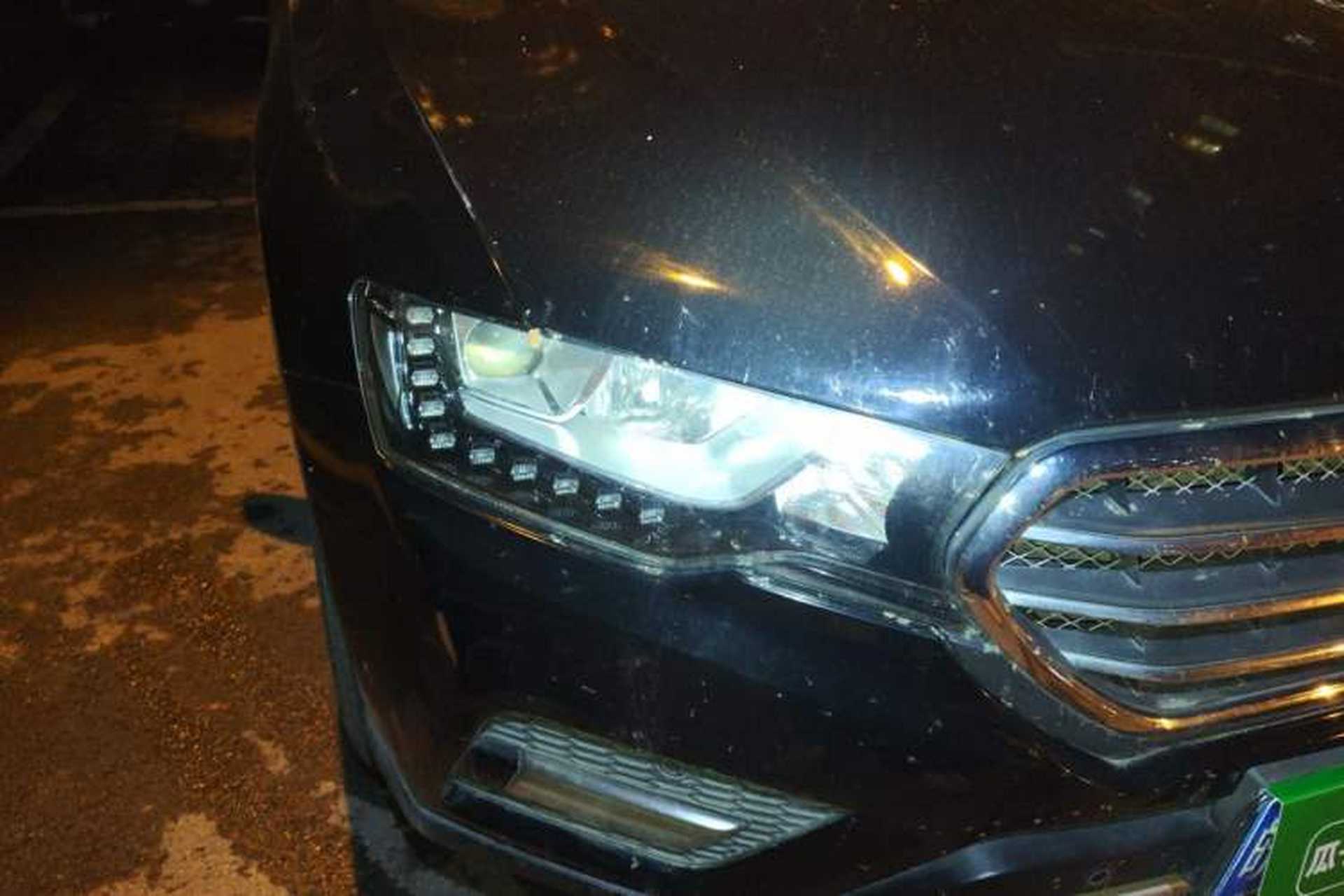 Used Haval H6 Coupe 2016 Blue Label 1.5T Automatic Two-Wheel Drive Elite Model Right Front Headlight