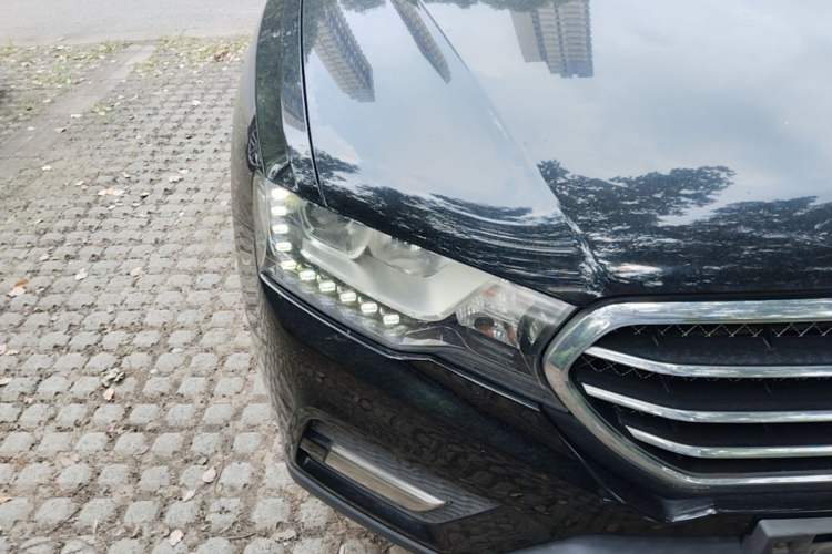 Used Haval H6 Coupe 2016 Blue Label 1.5T Automatic Two-Wheel Drive Elite Model Right Front Headlight