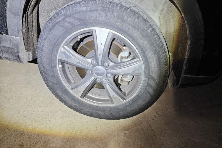 Used Haval H6 Coupe 2016 Blue Label 1.5T Manual Two-Wheel Drive Elite Model Right Front Wheel Hub