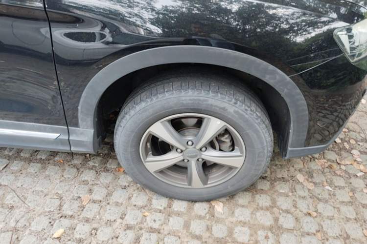 Used Haval H6 Coupe 2016 Blue Label 1.5T Automatic Two-Wheel Drive Elite Model Right Front Wheel Hub