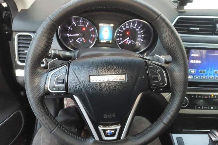Used Haval H6 Coupe 2016 Blue Label 1.5T Automatic Two-Wheel Drive Urban Model Steering Wheel