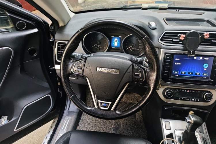 Used Haval H6 Coupe 2016 Blue Label 1.5T Automatic Two-Wheel Drive Elite Model Steering Wheel