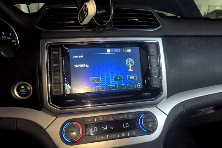 Used Haval H6 Coupe 2016 Blue Label 1.5T Manual Two-Wheel Drive Urban Model Audio And AC Panel