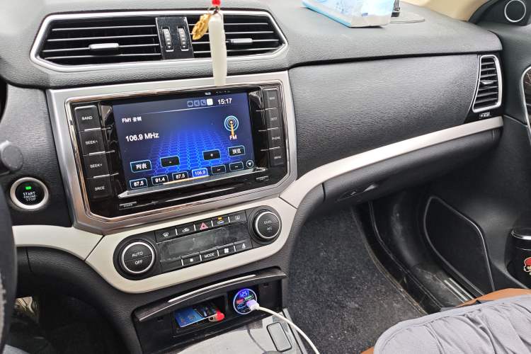 Used Haval H6 Coupe 2016 Blue Label 1.5T Manual Two-Wheel Drive Elite Model Audio And AC Panel
