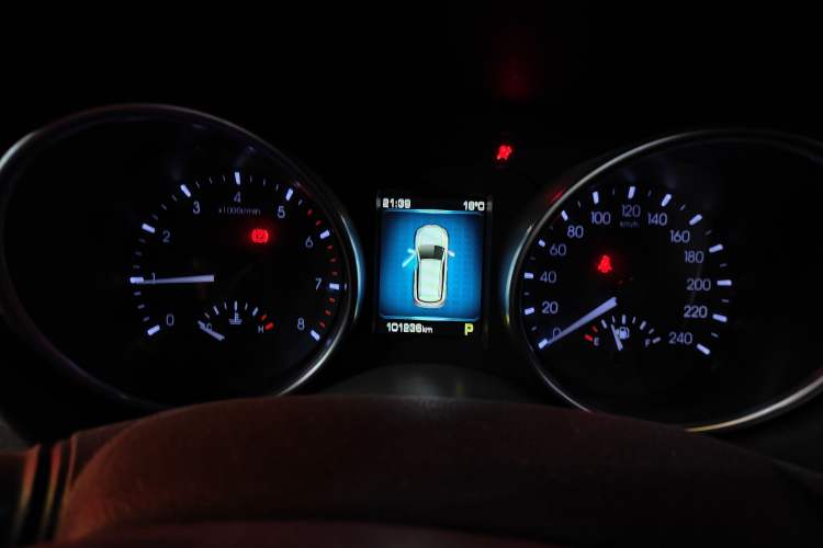 Used Haval H6 Coupe 2016 Blue Label 1.5T Automatic Two-Wheel Drive Elite Model Instrument Cluster