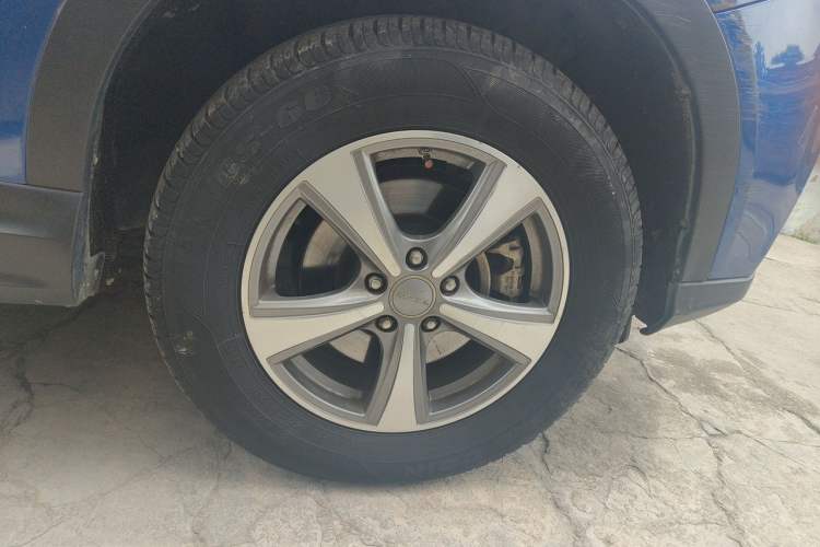 Used Haval H6 Coupe 2016 Blue Label 1.5T Automatic Two-Wheel Drive Urban Model Right Front Wheel Hub