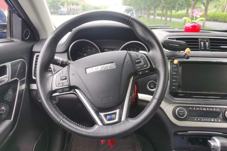 Used Haval H6 Coupe 2016 Blue Label 1.5T Automatic Two-Wheel Drive Urban Model Steering Wheel