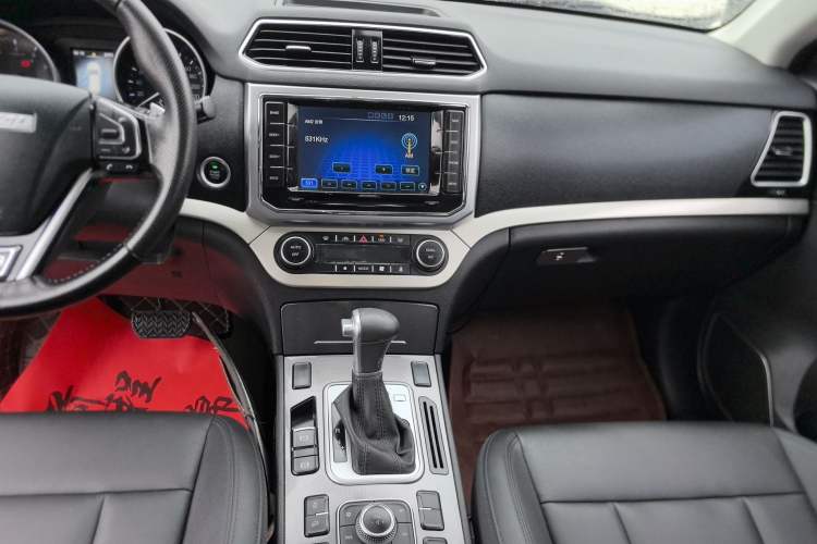Used Haval H6 Coupe 2016 Blue Label 1.5T Automatic Two-Wheel Drive Urban Model Audio And AC Panel