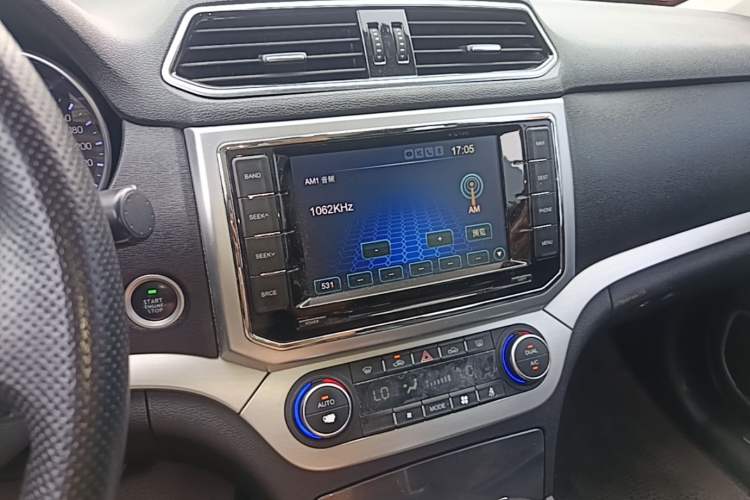 Used Haval H6 Coupe 2016 Blue Label 1.5T Automatic Two-Wheel Drive Elite Model Audio And AC Panel