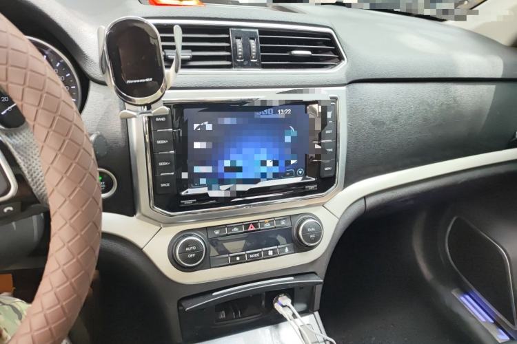 Used Haval H6 Coupe 2016 Blue Label 1.5T Manual Two-Wheel Drive Elite Model Audio And AC Panel