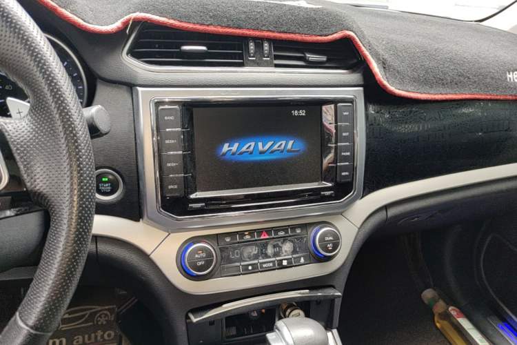 Used Haval H6 Coupe 2016 Blue Label 1.5T Automatic Two-Wheel Drive Elite Model Audio And AC Panel