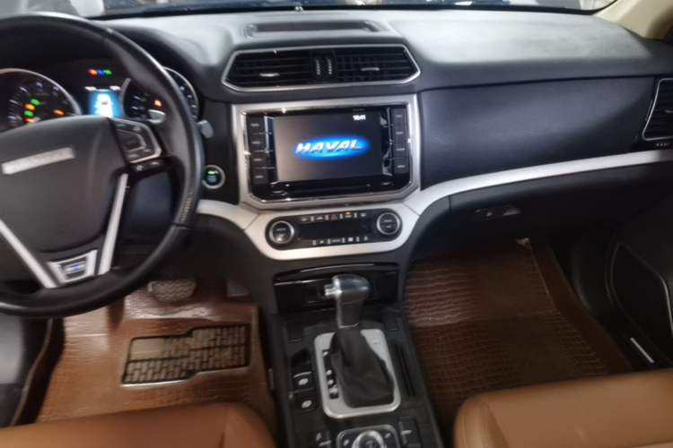 Used Haval H6 Coupe 2016 Blue Label 1.5T Automatic Two-Wheel Drive Urban Model Audio And AC Panel