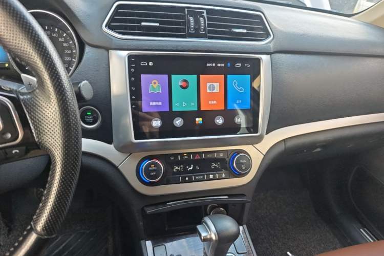 Used Haval H6 Coupe 2016 Blue Label 1.5T Automatic Two-Wheel Drive Urban Model Audio And AC Panel