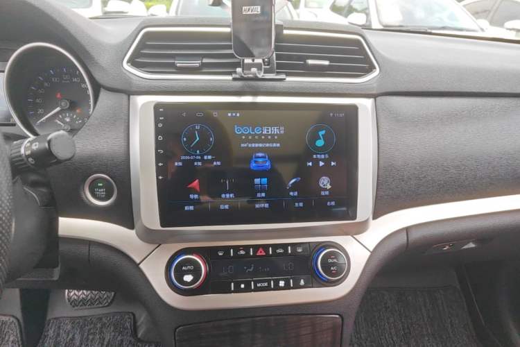 Used Haval H6 Coupe 2016 Blue Label 1.5T Automatic Two-Wheel Drive Urban Model Audio And AC Panel