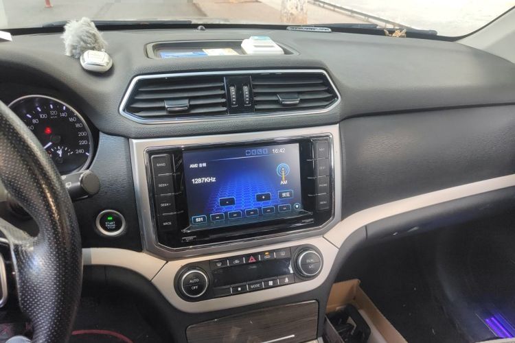 Used Haval H6 Coupe 2016 Blue Label 1.5T Manual Two-Wheel Drive Elite Model Audio And AC Panel