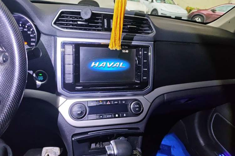 Used Haval H6 Coupe 2016 Blue Label 1.5T Automatic Two-Wheel Drive Elite Model Audio And AC Panel