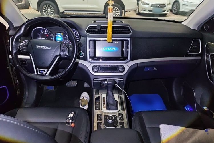 Used Haval H6 Coupe 2016 Blue Label 1.5T Automatic Two-Wheel Drive Elite Model Center Console