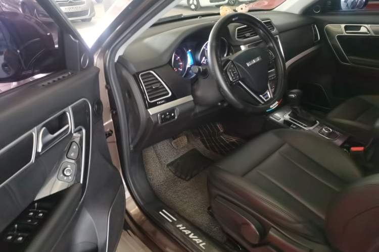 Used Haval H6 Coupe 2016 Blue Label 1.5T Automatic Two-Wheel Drive Urban Model Driver Seat