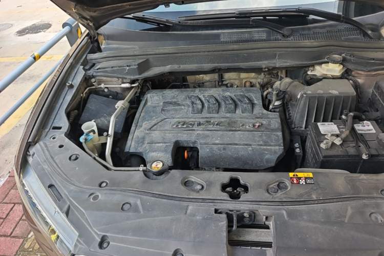 Used Haval H6 Coupe 2016 Blue Label 1.5T Automatic Two-Wheel Drive Urban Model Engine Bay Right