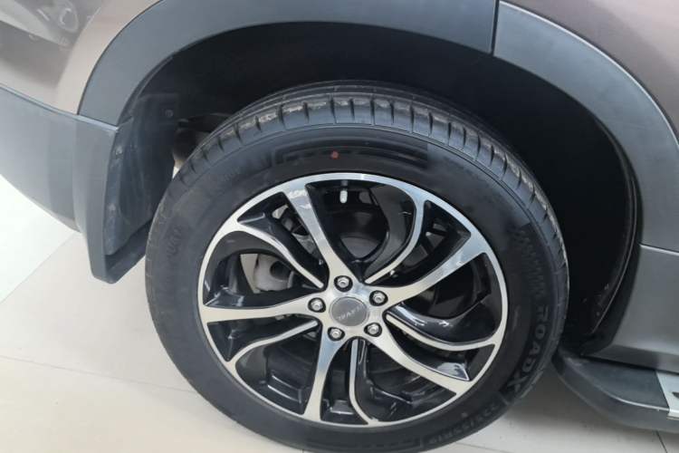 Used Haval H6 Coupe 2016 Blue Label 1.5T Manual Two-Wheel Drive Elite Model Exterior 5