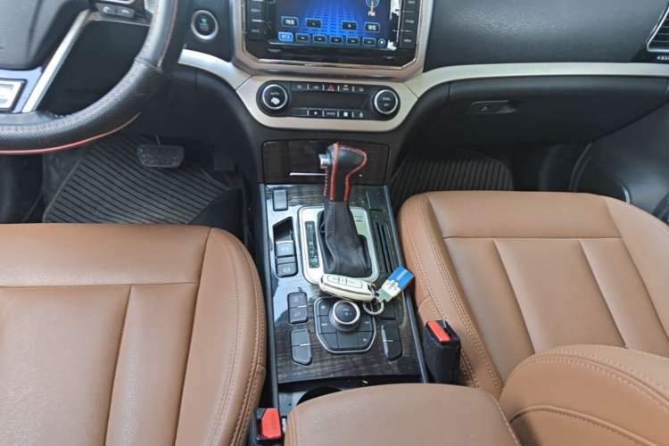 Used Haval H6 Coupe 2016 Blue Label 1.5T Automatic Two-Wheel Drive Urban Model Gear Lever