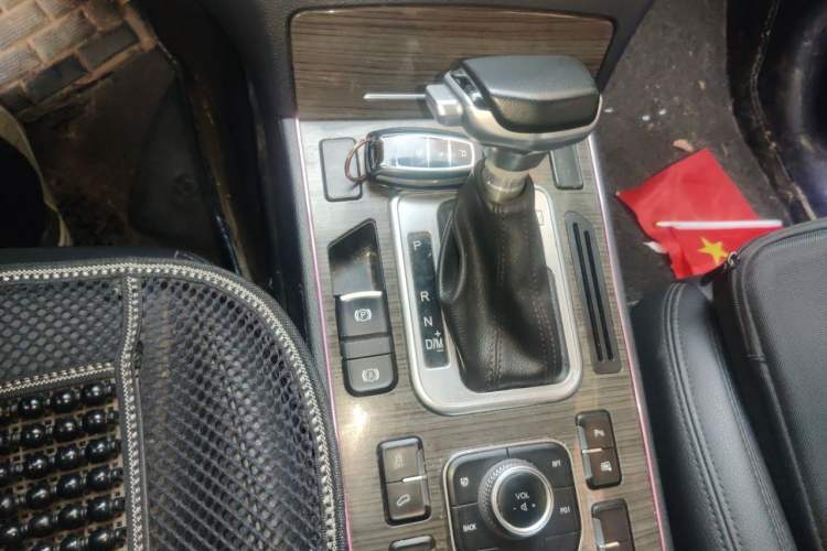 Used Haval H6 Coupe 2016 Blue Label 1.5T Automatic Two-Wheel Drive Elite Model Gear Lever