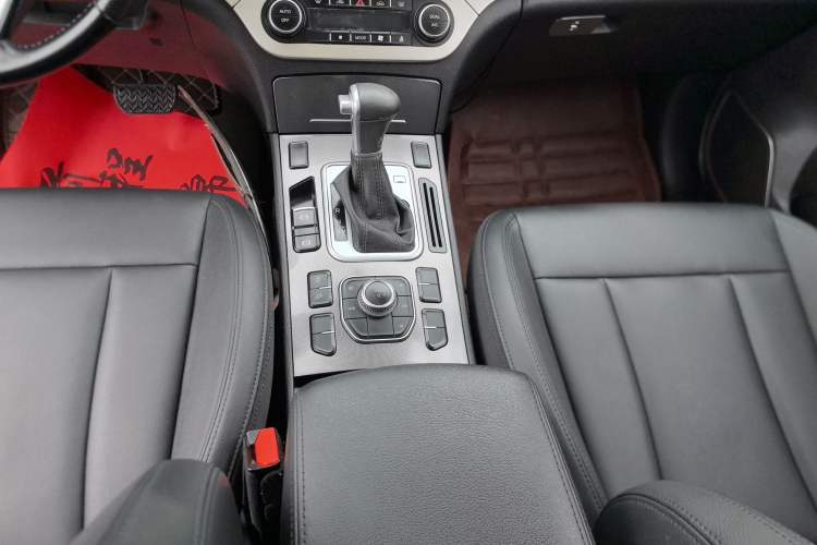 Used Haval H6 Coupe 2016 Blue Label 1.5T Automatic Two-Wheel Drive Urban Model Gear Lever