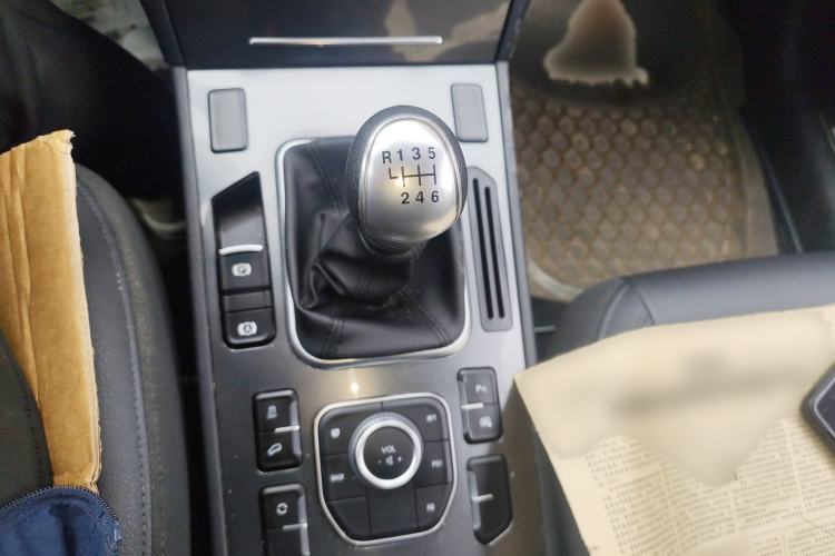 Used Haval H6 Coupe 2016 Blue Label 1.5T Manual Two-Wheel Drive Elite Model Gear Lever