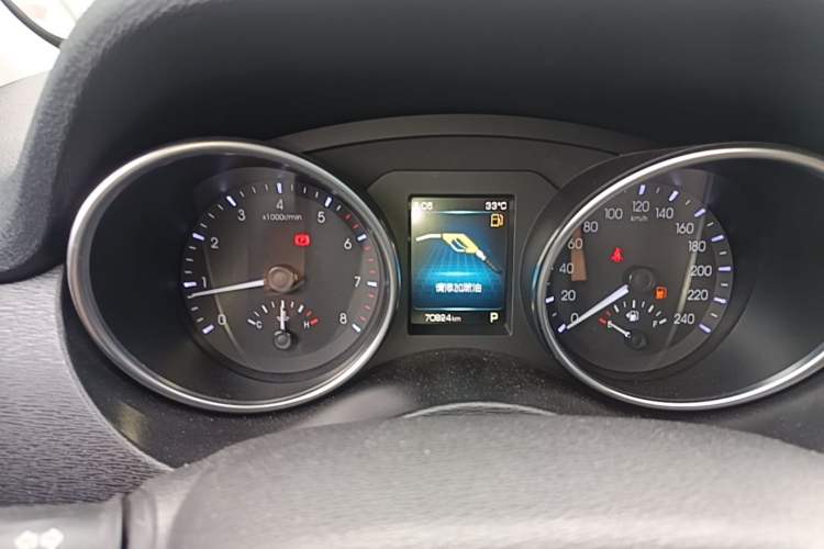 Used Haval H6 Coupe 2016 Blue Label 1.5T Automatic Two-Wheel Drive Elite Model Instrument Cluster