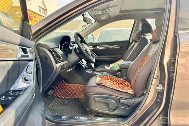 Used Haval H6 Coupe 2016 Blue Label 1.5T Automatic Two-Wheel Drive Urban Model Interior 1
