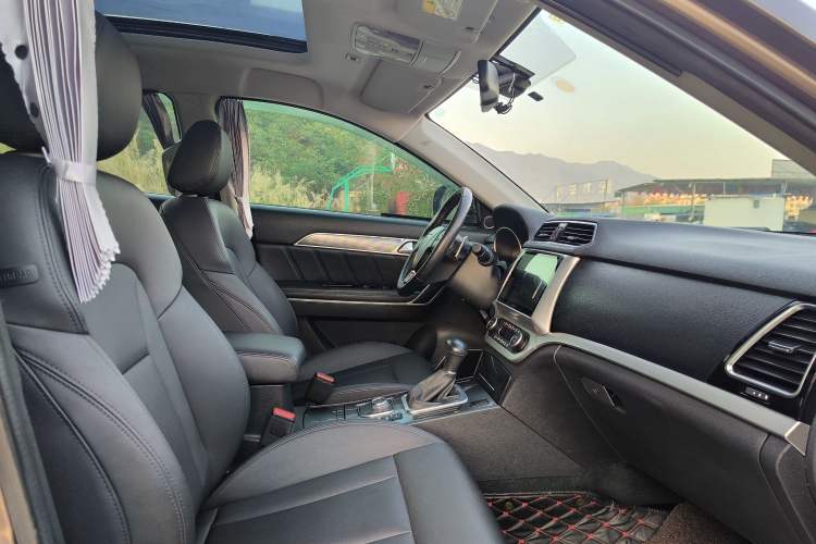 Used Haval H6 Coupe 2016 Blue Label 1.5T Automatic Two-Wheel Drive Elite Model Interior 4