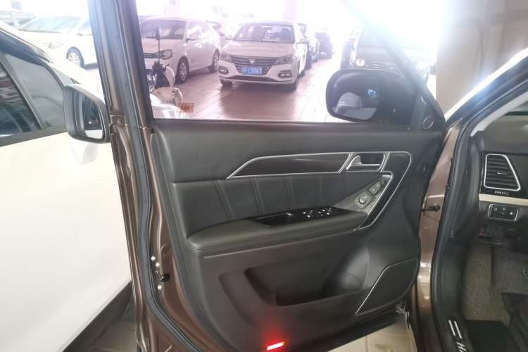 Used Haval H6 Coupe 2016 Blue Label 1.5T Automatic Two-Wheel Drive Urban Model Left Front Door Interior