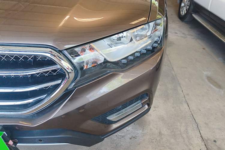 Used Haval H6 Coupe 2016 Blue Label 1.5T Automatic Two-Wheel Drive Elite Model Left Front Headlight