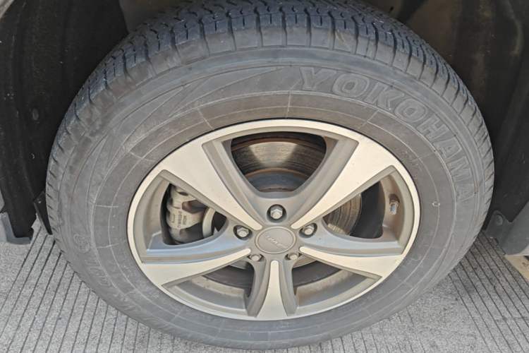 Used Haval H6 Coupe 2016 Blue Label 1.5T Automatic Two-Wheel Drive Urban Model Left Front Wheel Hub