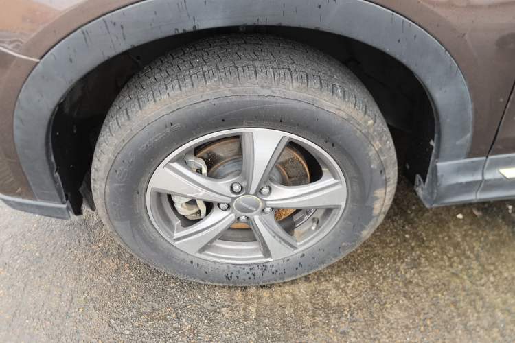Used Haval H6 Coupe 2016 Blue Label 1.5T Automatic Two-Wheel Drive Urban Model Left Front Wheel Hub