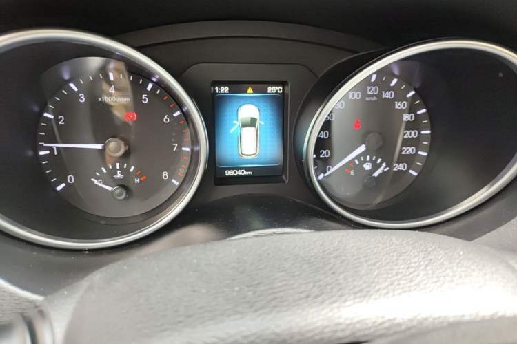 Used Haval H6 Coupe 2016 Blue Label 1.5T Manual Two-Wheel Drive Elite Model Odometer Close Up