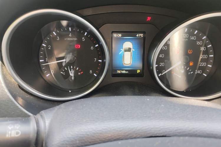 Used Haval H6 Coupe 2016 Blue Label 1.5T Automatic Two-Wheel Drive Elite Model Odometer Close Up