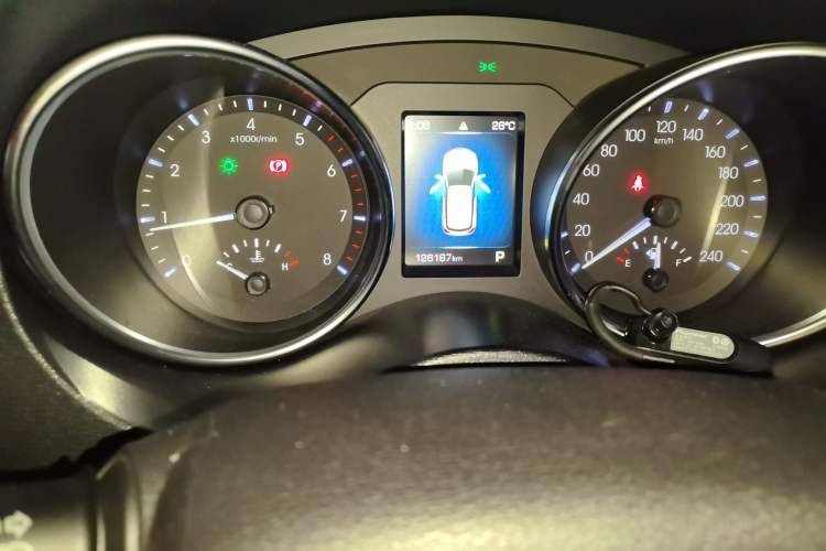 Used Haval H6 Coupe 2016 Blue Label 1.5T Automatic Two-Wheel Drive Elite Model Odometer Close Up