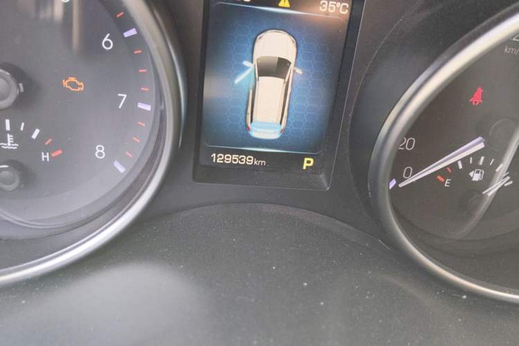 Used Haval H6 Coupe 2016 Blue Label 1.5T Automatic Two-Wheel Drive Urban Model Odometer Close Up
