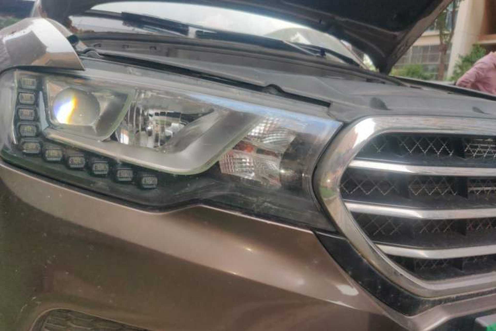 Used Haval H6 Coupe 2016 Blue Label 1.5T Automatic Two-Wheel Drive Elite Model Right Front Headlight