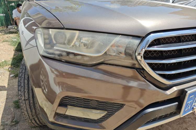 Used Haval H6 Coupe 2016 Blue Label 1.5T Automatic Two-Wheel Drive Urban Model Right Front Headlight