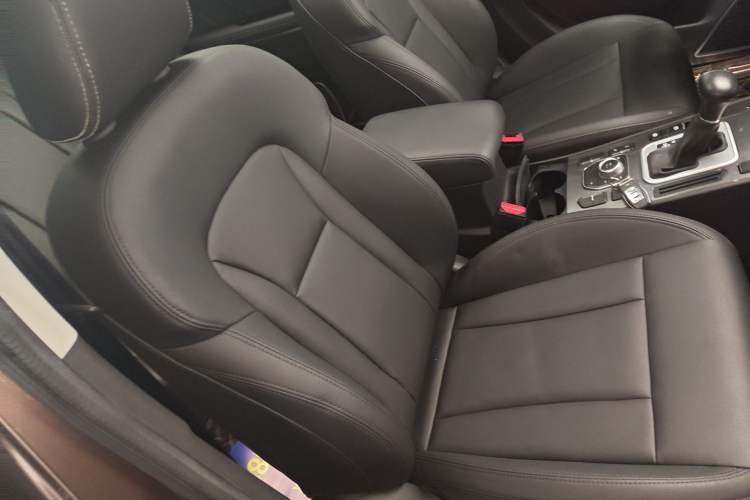 Used Haval H6 Coupe 2016 Blue Label 1.5T Automatic Two-Wheel Drive Urban Model Right Front Seat