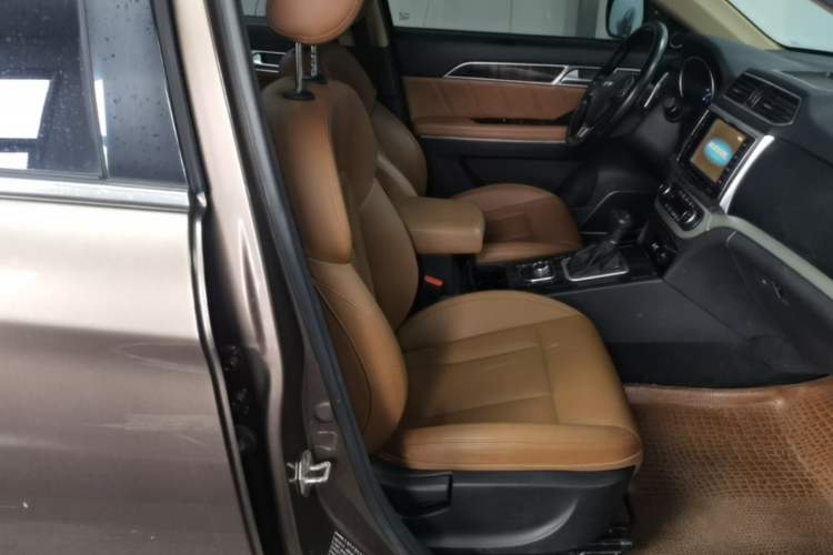 Used Haval H6 Coupe 2016 Blue Label 1.5T Automatic Two-Wheel Drive Urban Model Right Front Seat