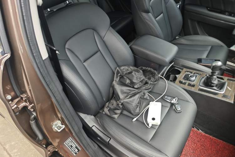 Used Haval H6 Coupe 2016 Blue Label 1.5T Manual Two-Wheel Drive Urban Model Right Front Seat